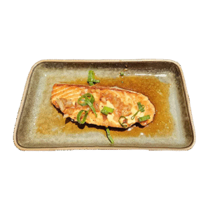 Restaurant Nagoya-gerecht-fried-grill-gegrilde-zalm-met-knoflook